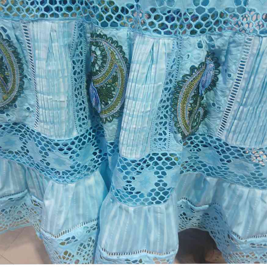 Robe bazin brodée bleue longue chic femme, élégante cérémonie et soirée
