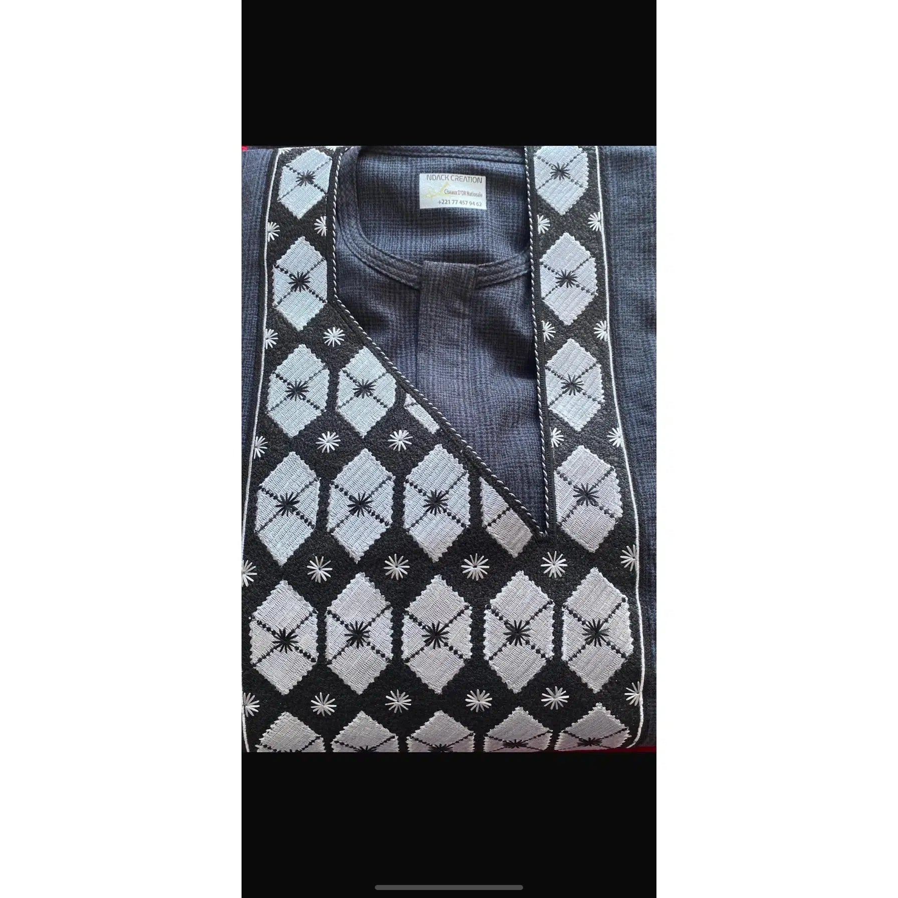 Boubou homme gris brodé Ensemble en 3 pièces noir et blanc