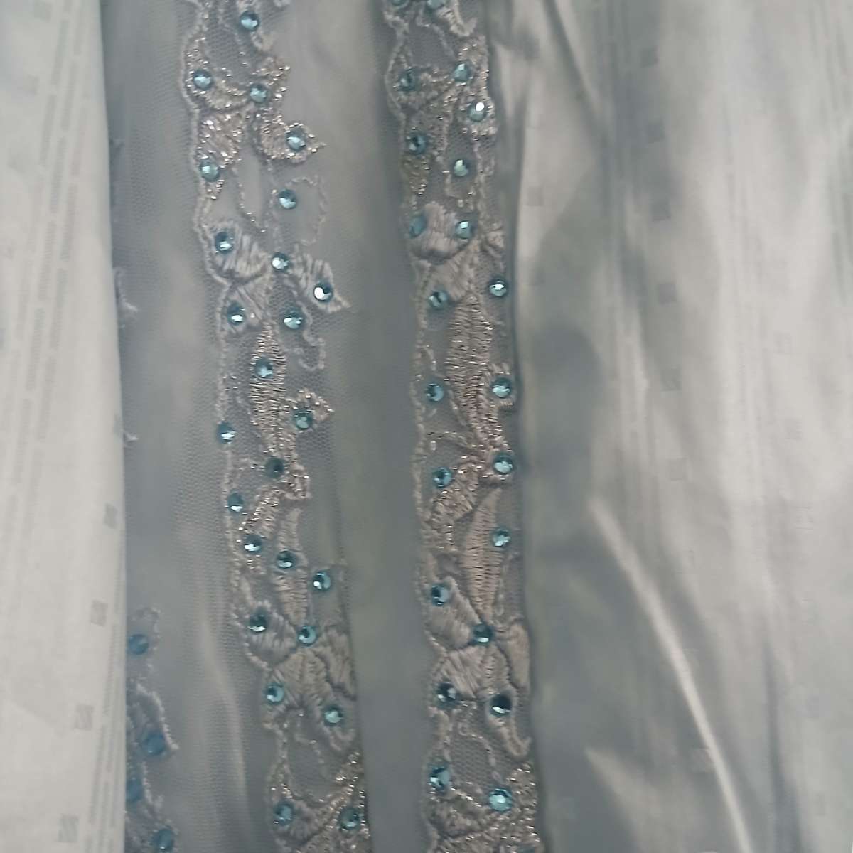 Robe dentelle bleu femme Geztner longue élégante bohème chic manches