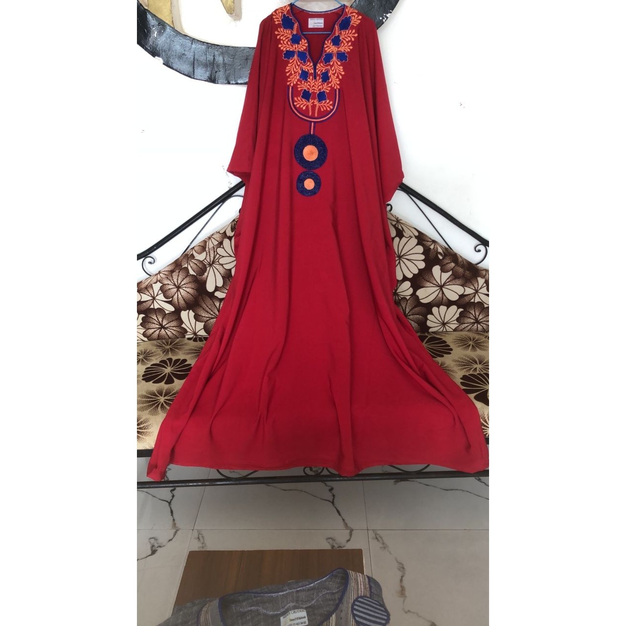 Robe Boubou Rouge Brodé Coton - Éclat Africain Authentique