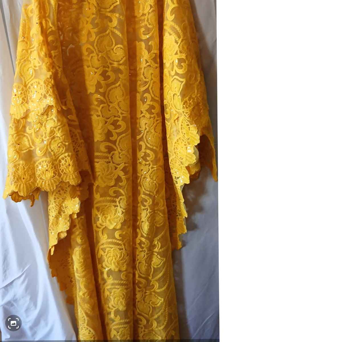 Robe bohème dentelle jaune longue