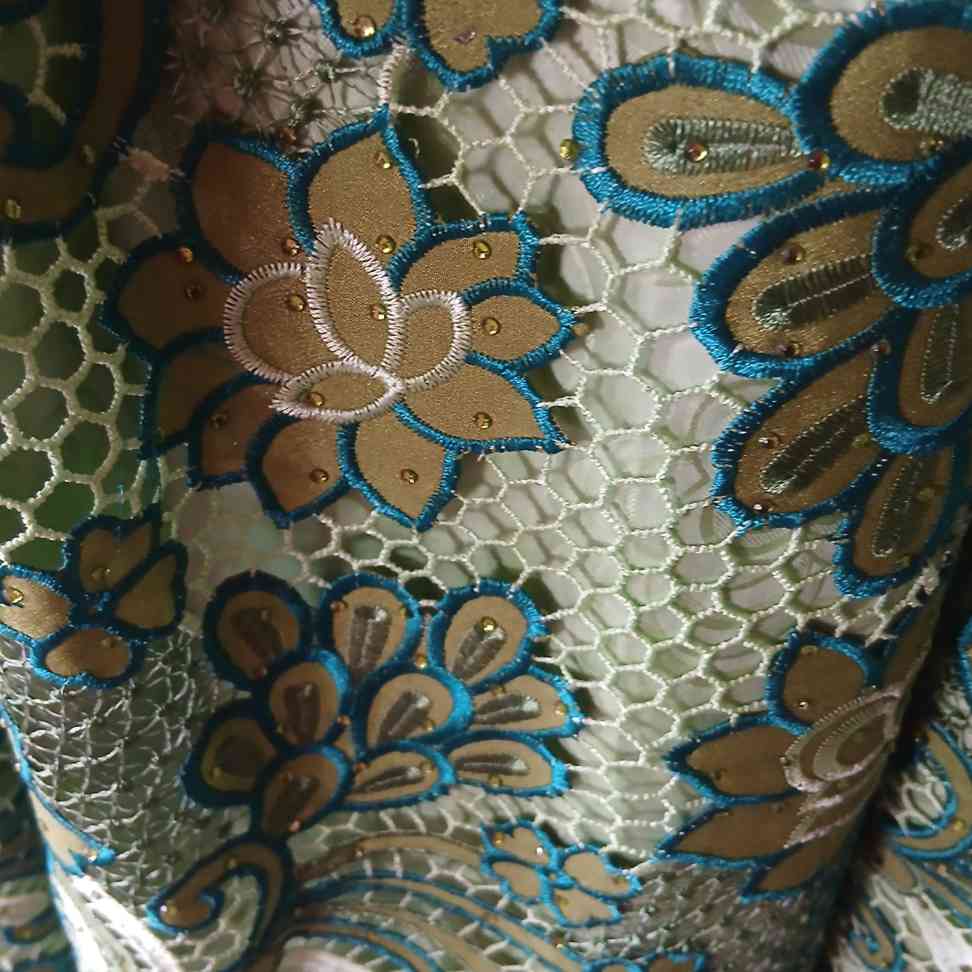 Robe bazin avec dentelle HKG ou guipure