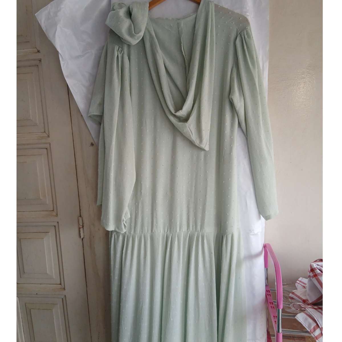 Robe Maxi Coton Vert Menthe à Capuchon - Élégance Chic