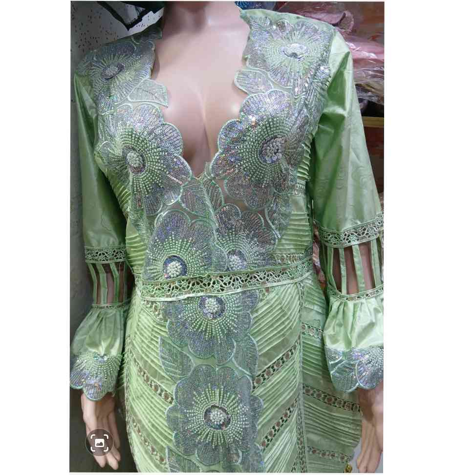 Robe geztner femme brodée sequins argentés