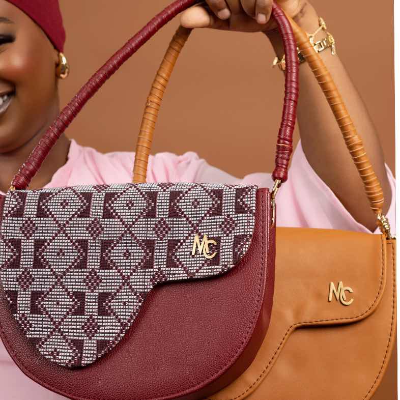 Sac à main cuir bordeaux et pagne tissé femme, élégant et original