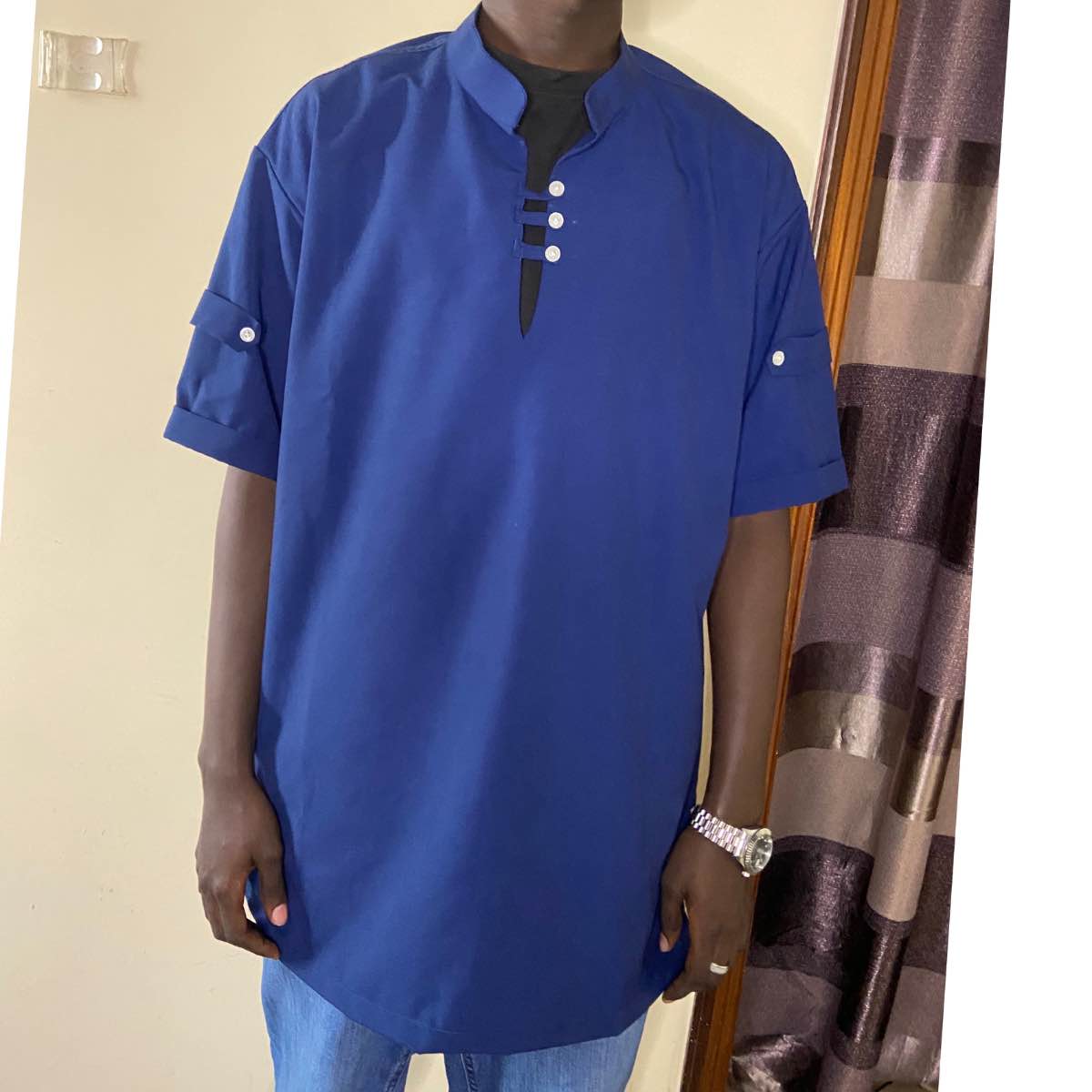 Chemise homme bleu nuit élégante col mao, manches courtes, style moderne