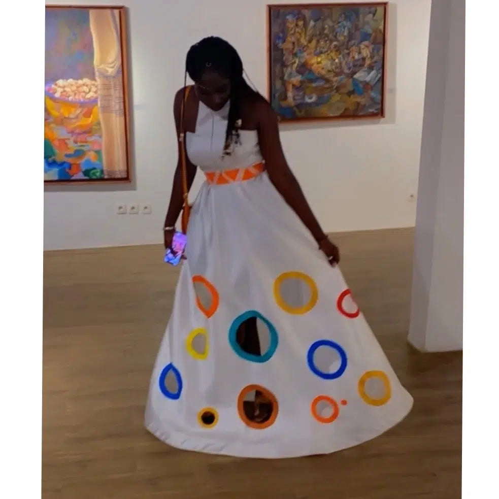 Robe blanche femme élégante longue chantoum peinte à la main, bohème chic