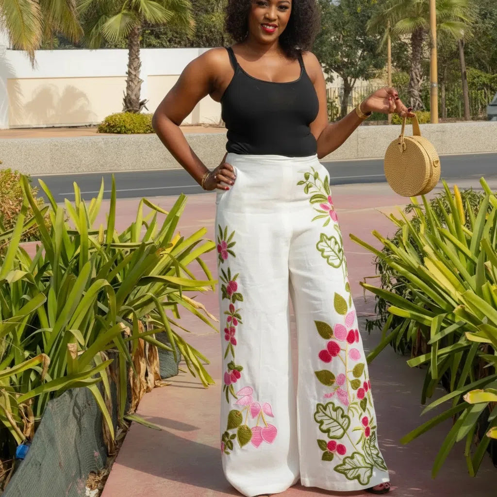 Pantalon Large en Lin Blanc Brodé - Élégance et Confort Estival