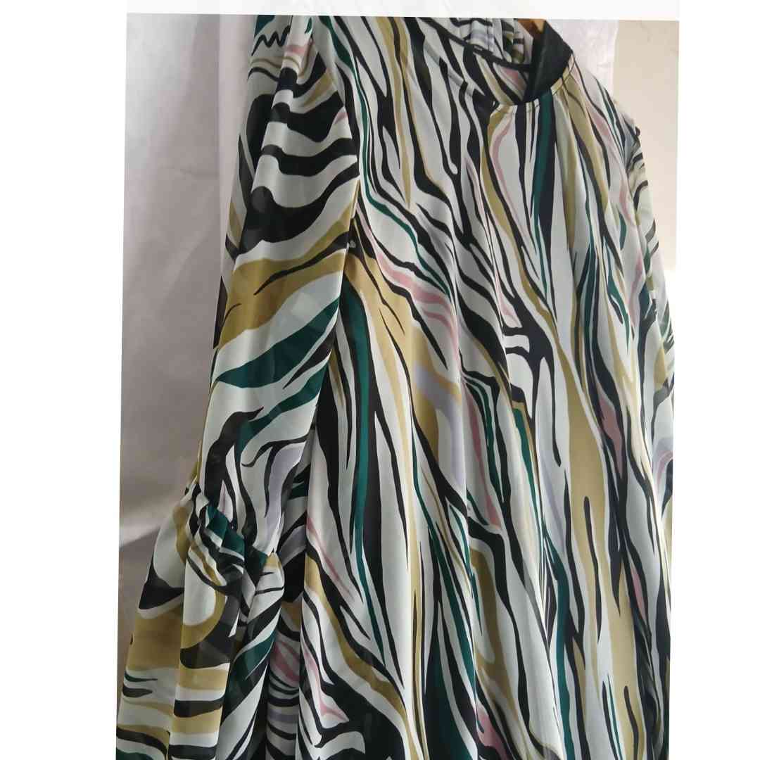 Robe femme blanche verte fleurette bohème chic été élégante manches longues
