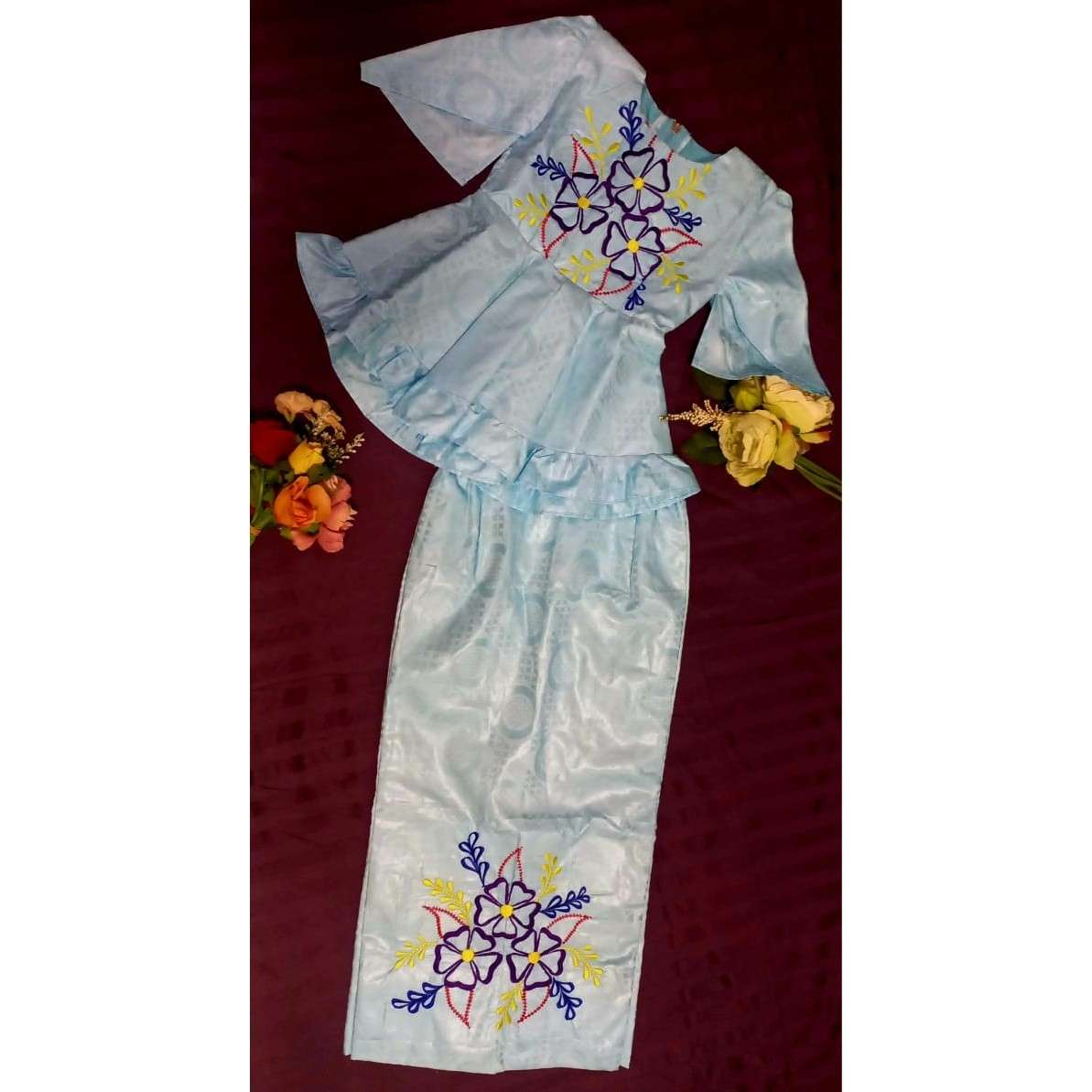 Ensemble cérémonie fille bleu bakha, jupe et haut floral élégant 8 ans
