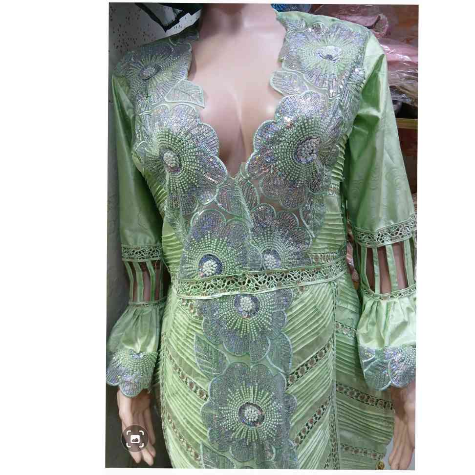 Robe geztner femme brodée sequins argentés