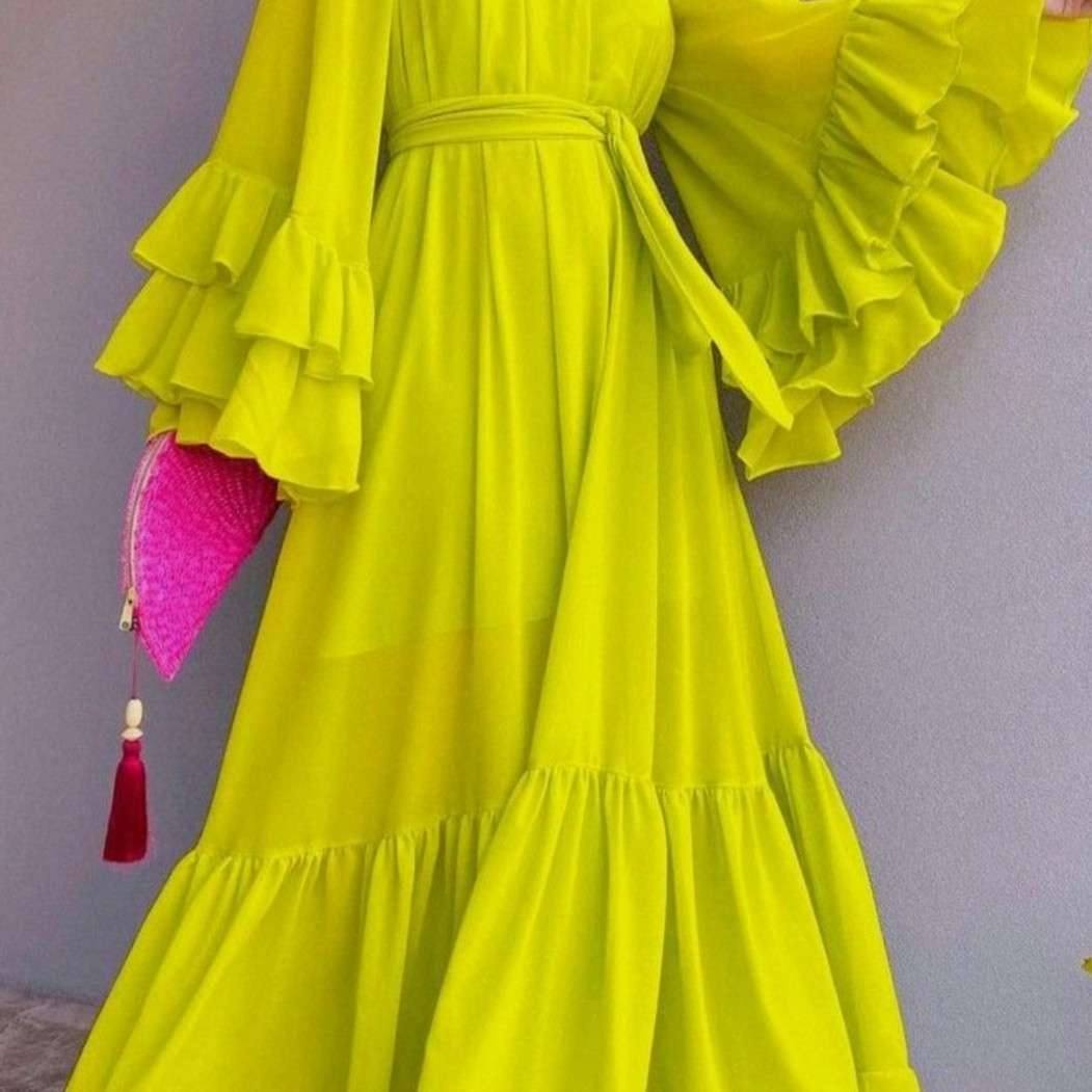 Robe en mousseline verte longue élégante