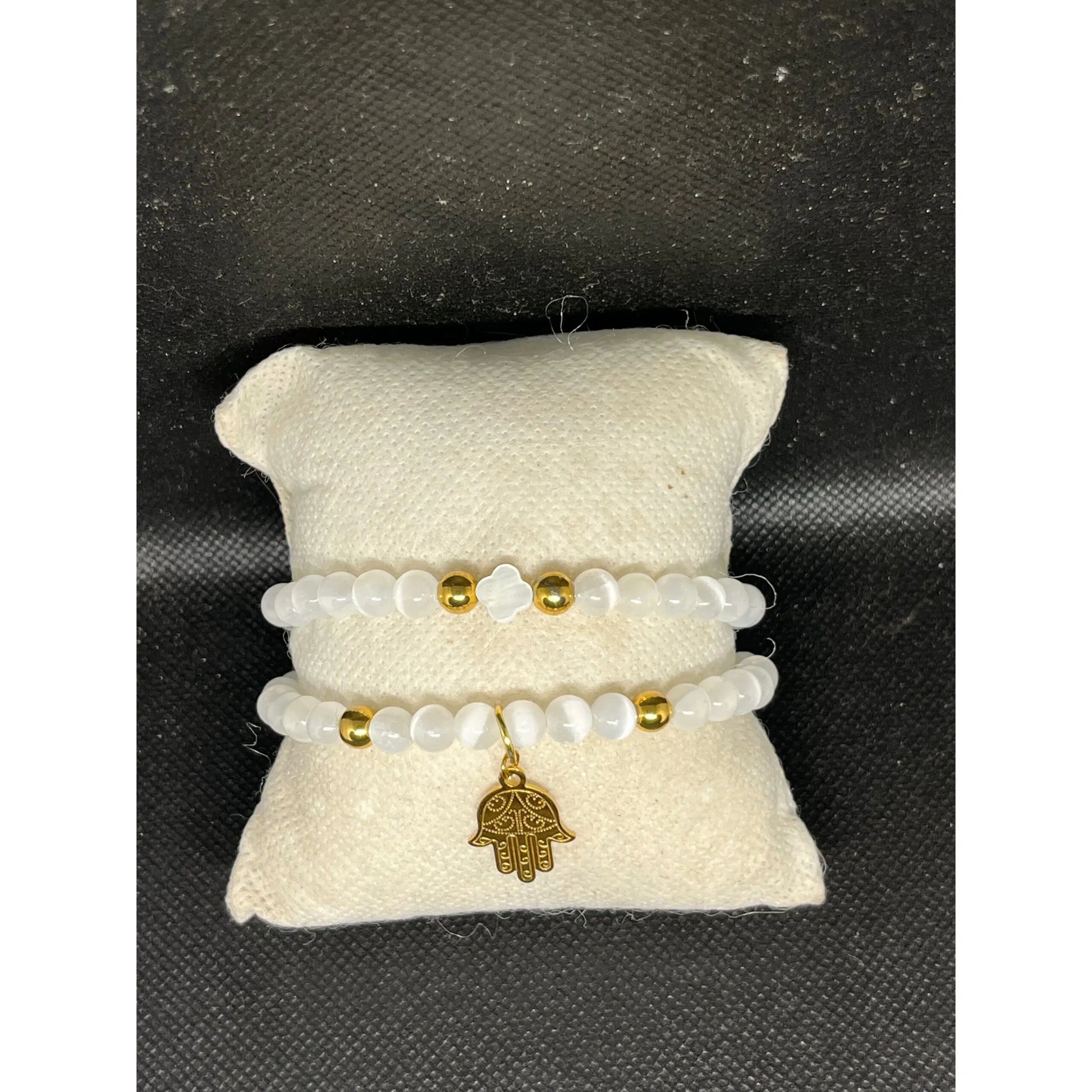 Bracelet main de Fatma en pierre de sélénite et acier inoxydable