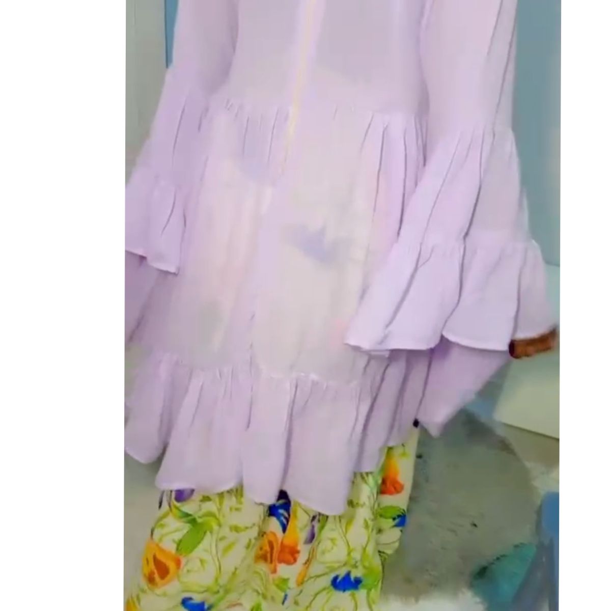 Ensemble femme élégant en mauve et vert pour un look irrésistible