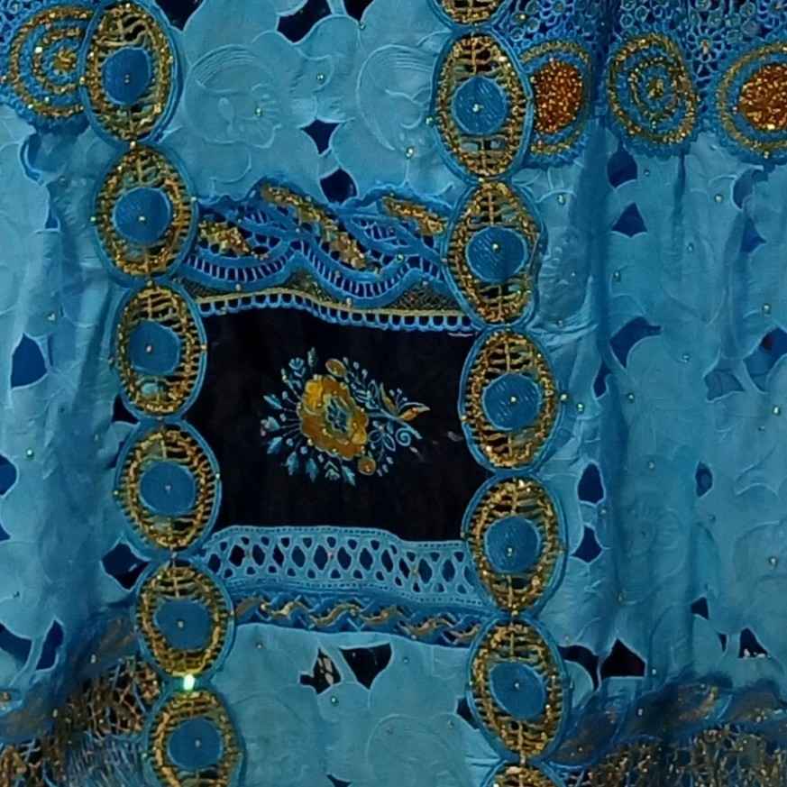 Robe geztner bleu marine brode garnitures bleu turquoise
