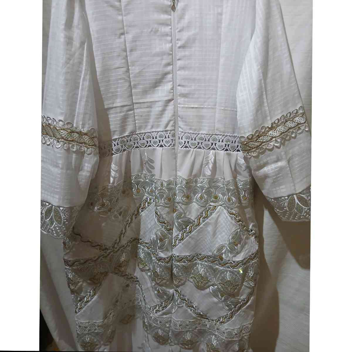 Robe voile suisse blanche Geztner