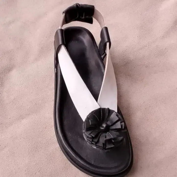 Sandale femme élégante noire et blanche en cuir, fleur, été confortable