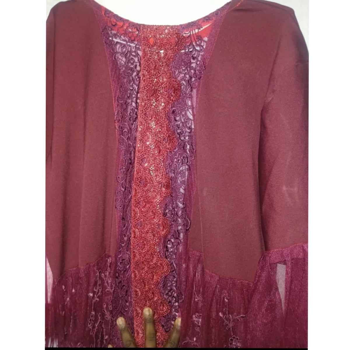 Robe femme en lycra et dentelle avec garnitures