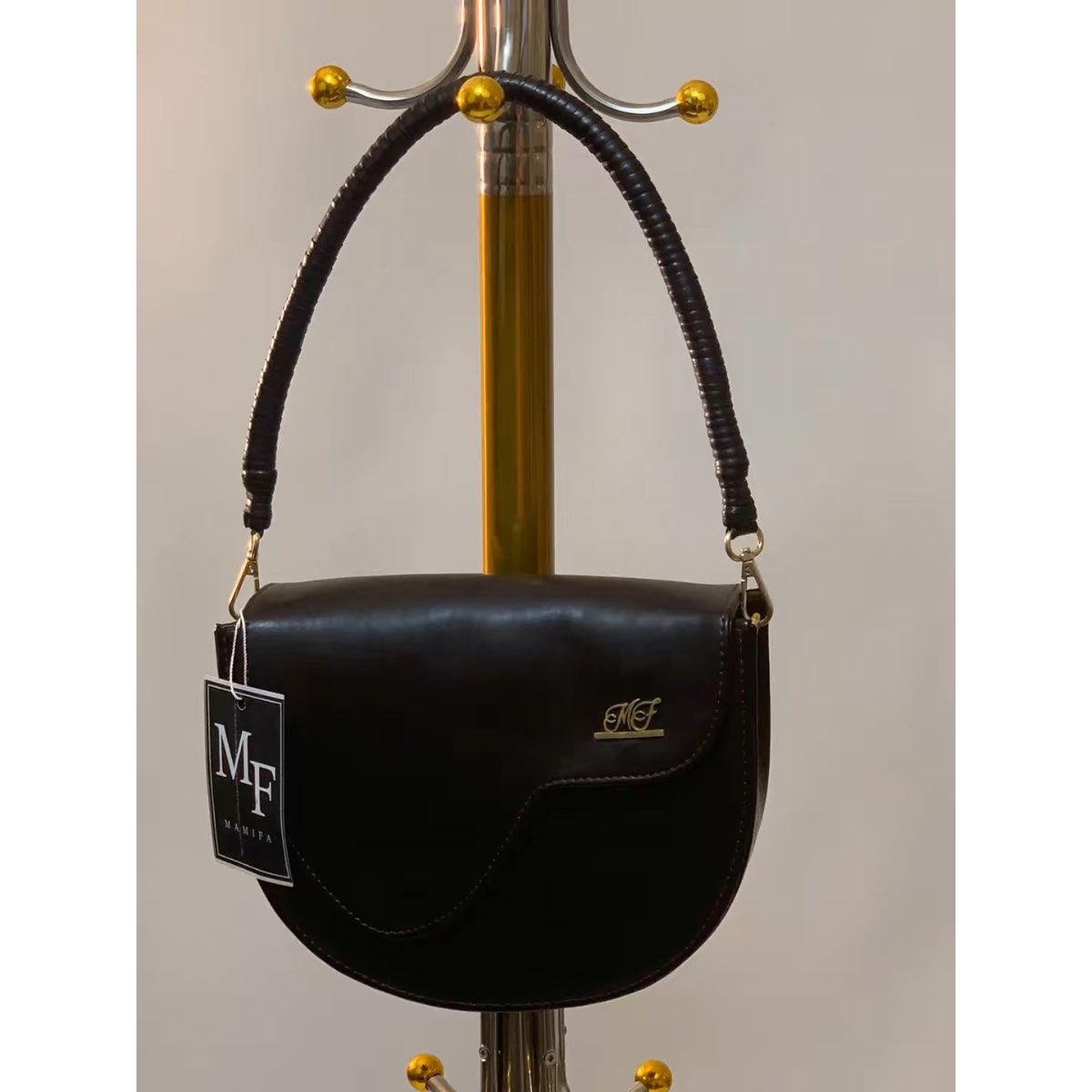 Sac à main en cuir noir Jolie – élégant, chic et détails dorés femme