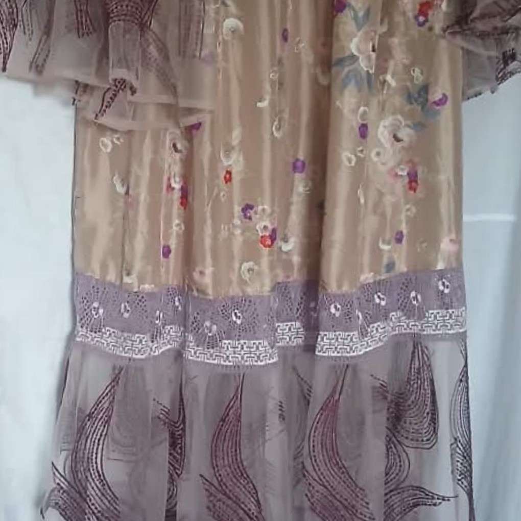 Robe longue bohème chic femme soie et dentelle élégante manches évasées
