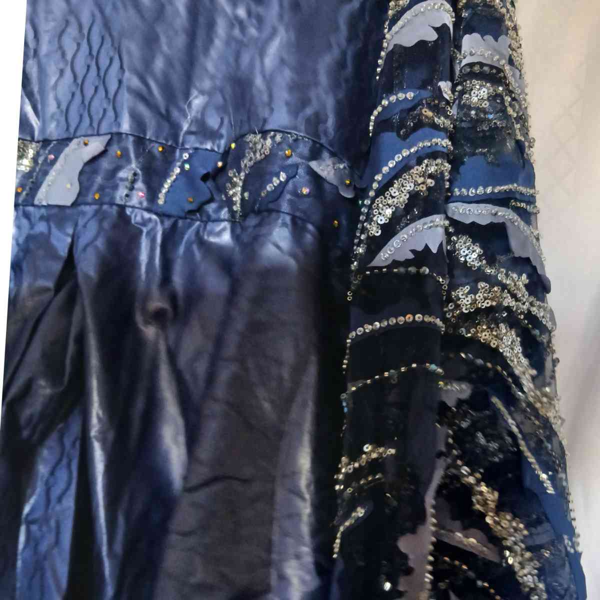 Ensemble Geztner dentelle bleu marine femme élégant soirée ou mariage