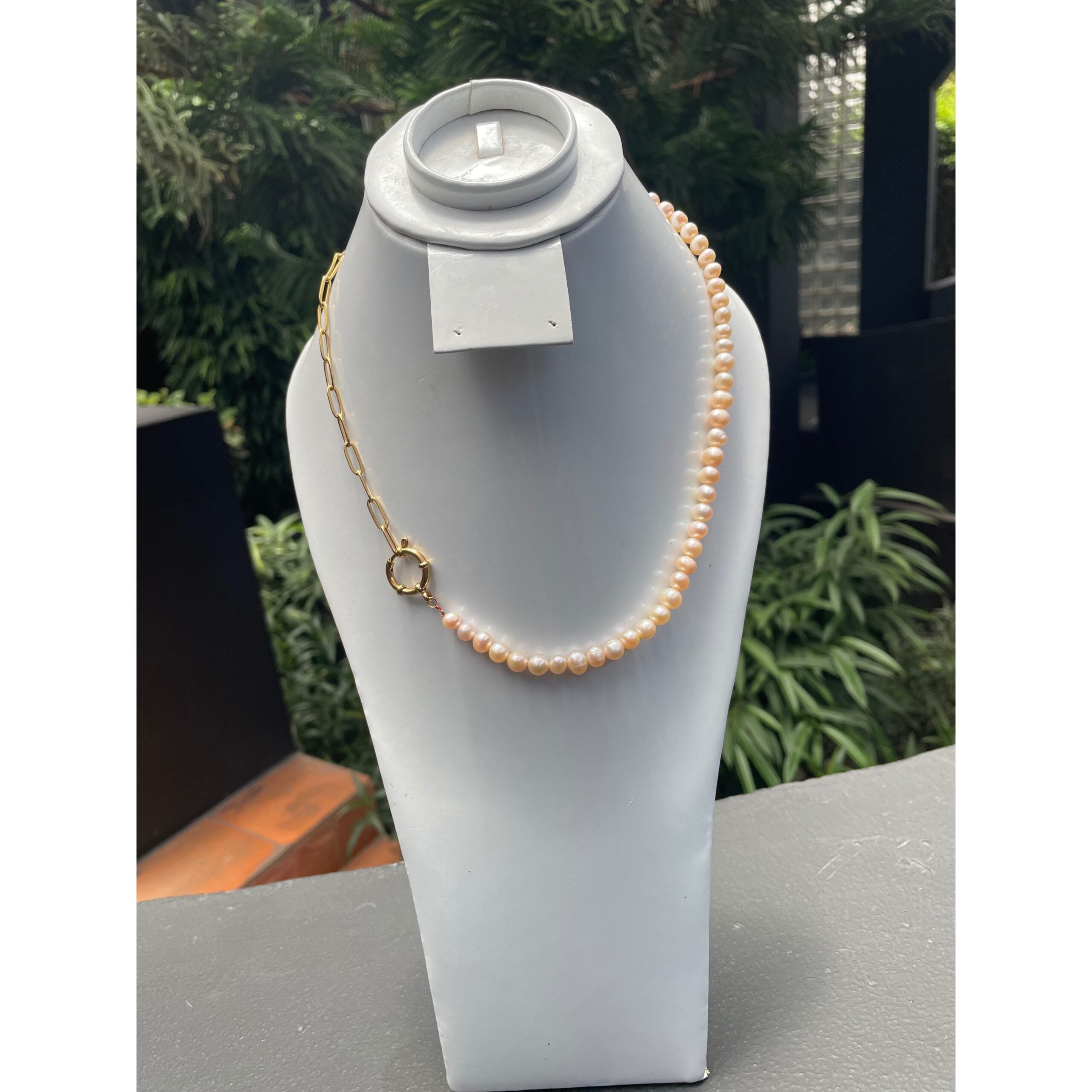 Collier perles d’eau douce chaîne dorée en acier inoxydable