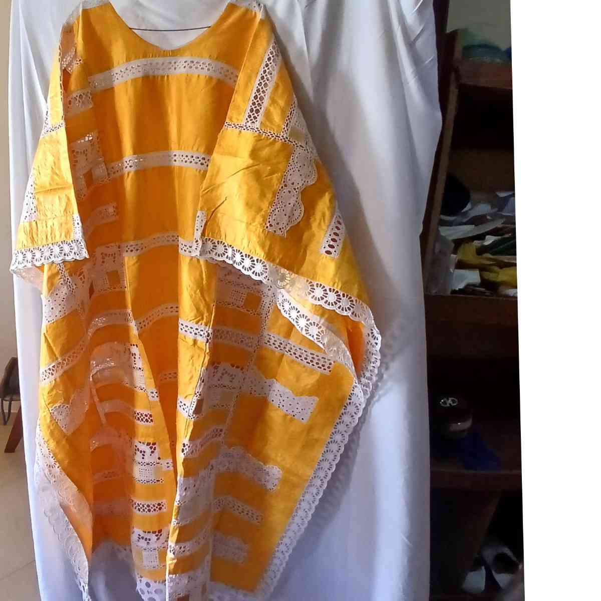 Boubou femme jaune brodé