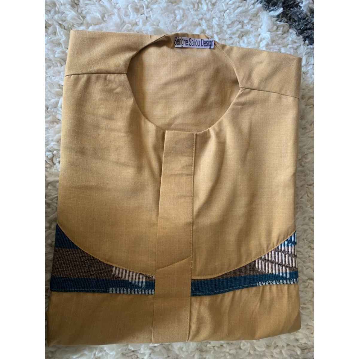 Tunique homme coton beige élégante, vêtement traditionnel et artisanal