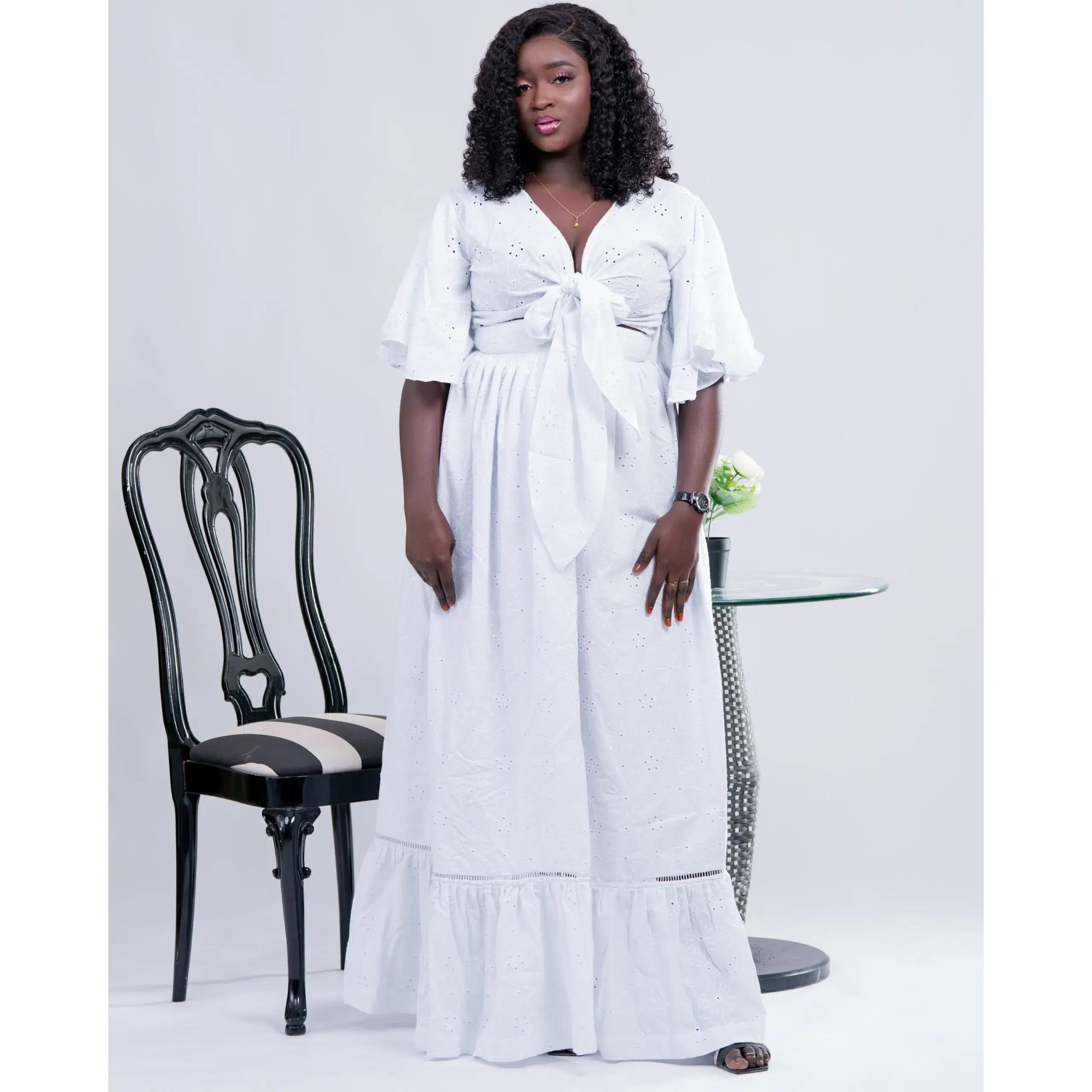 Robe Brodée Anglaise Longue à manches papillons Blanche pour femmes