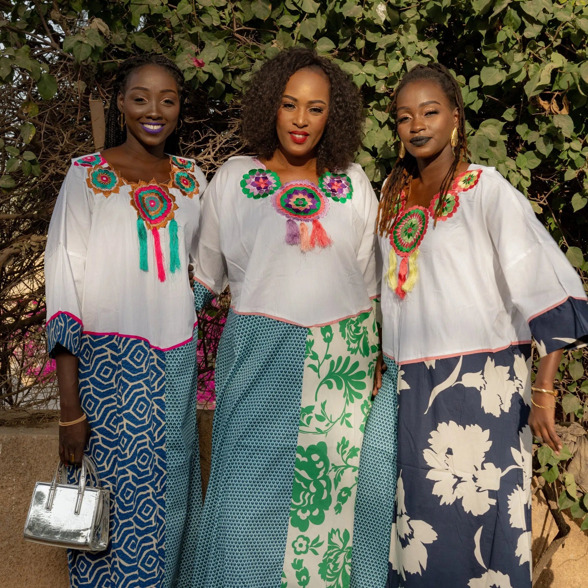 Kaftan Vibrant Harmony - Élégance Culturelle et Contemporaine