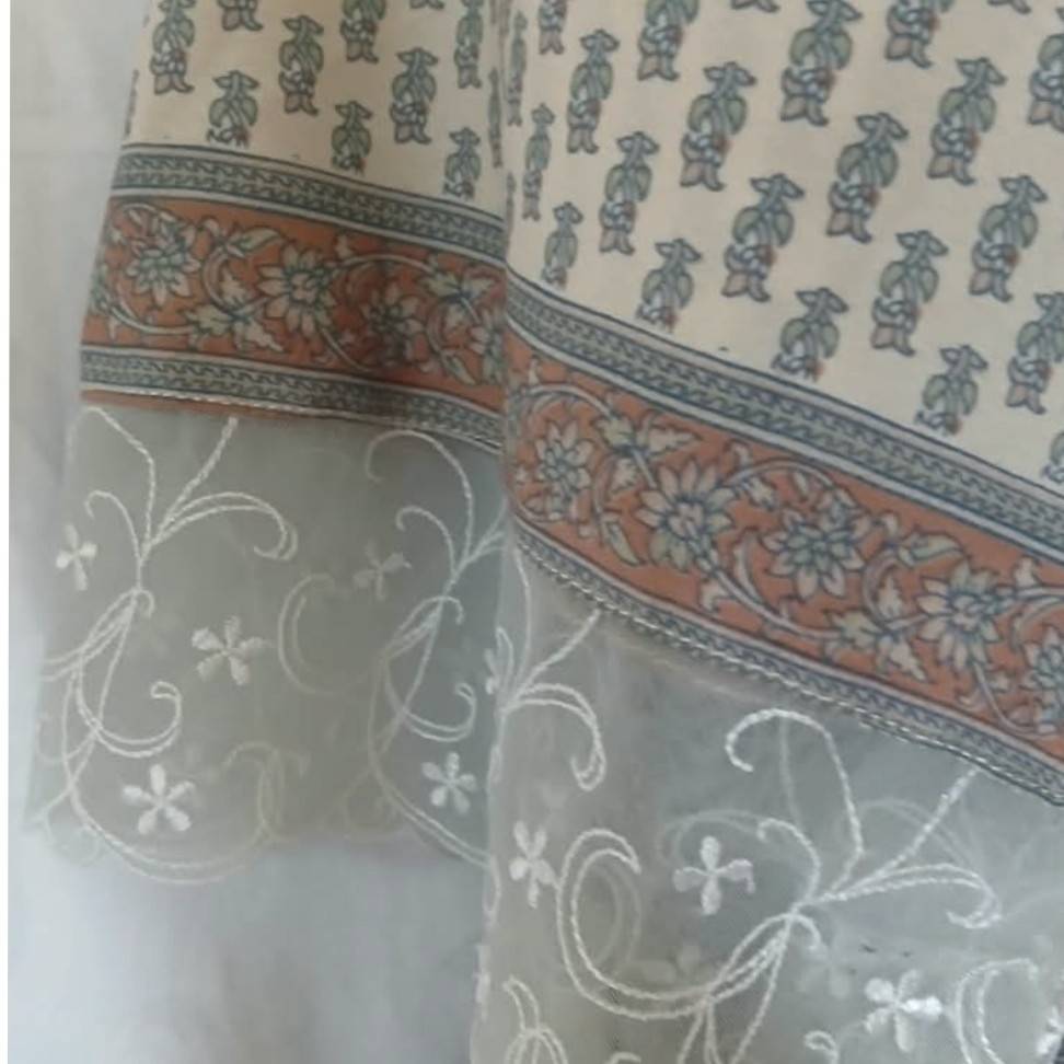 Robe longue bohème chic femme en soie et dentelle, manches longues élégante