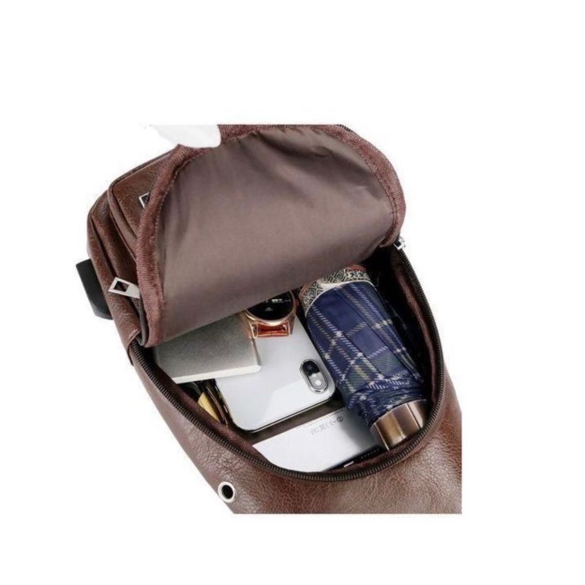 Sac bandoulière homme cuir marron élégant et pratique, poches multiples