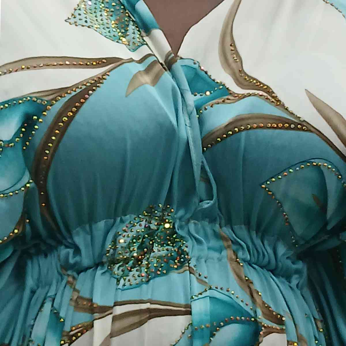 Robe Femme en Soie Perlée - Élégance Florale Turquoise et Crème