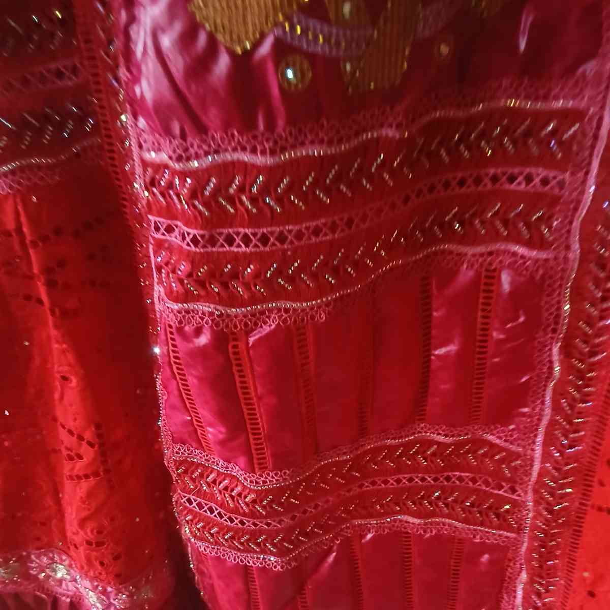 Robe geztner brodée femme rouge et doré, longue élégante cérémonie