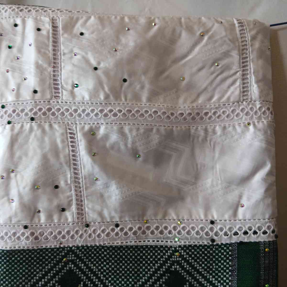 Grand boubou femme blanc et vert