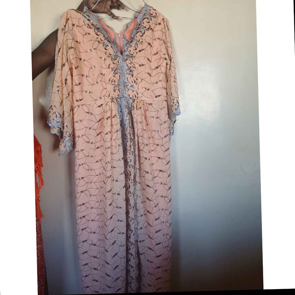 Robe brodée saumon orange femme, longue chic dentelle grise bohème