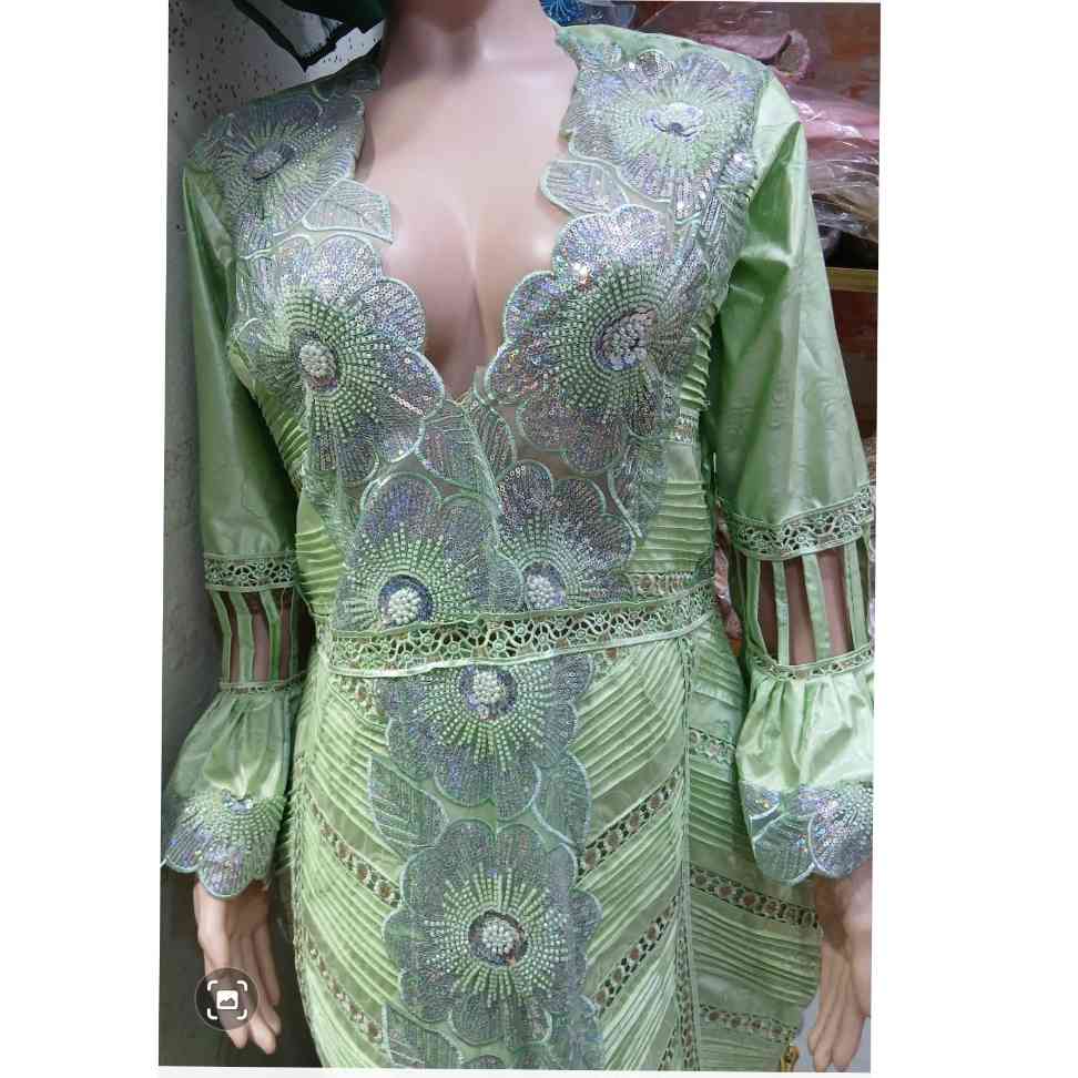 Robe geztner femme brodée sequins argentés