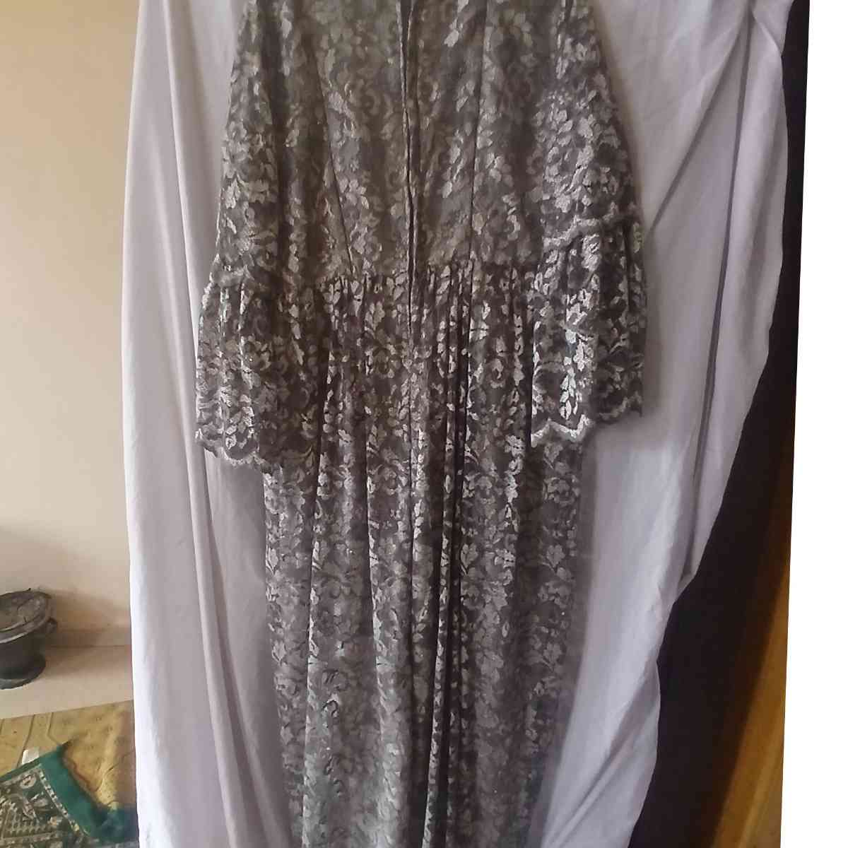 Robe dentelle femme élégante