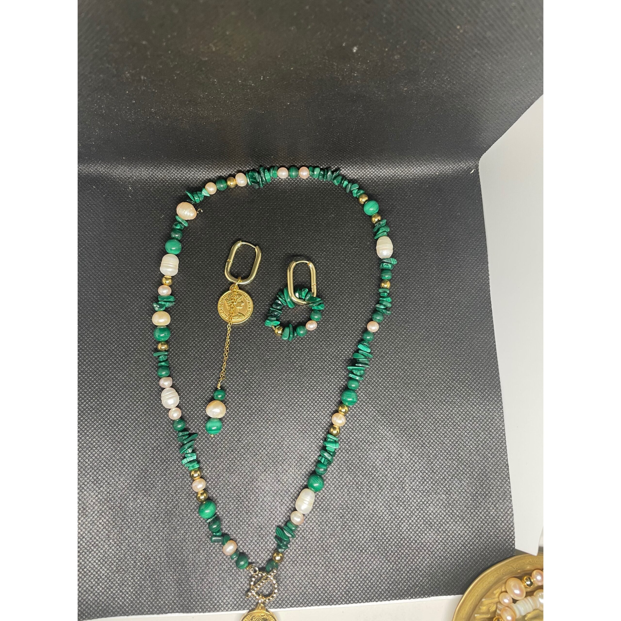 Collier malachite femme perles d’eau douce acier inoxydable