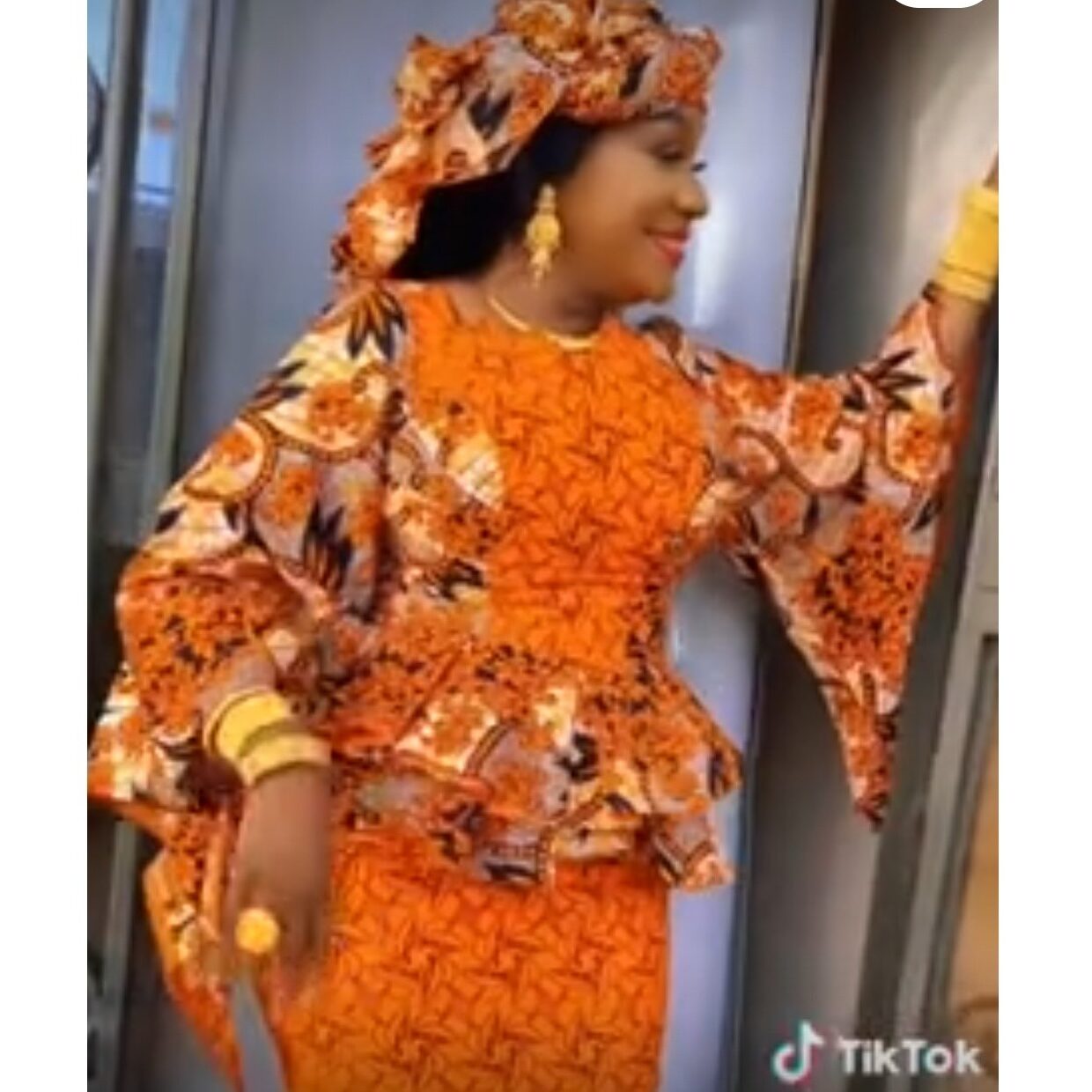 Robe wax africaine femme orange, élégante cérémonie, taille basse festive