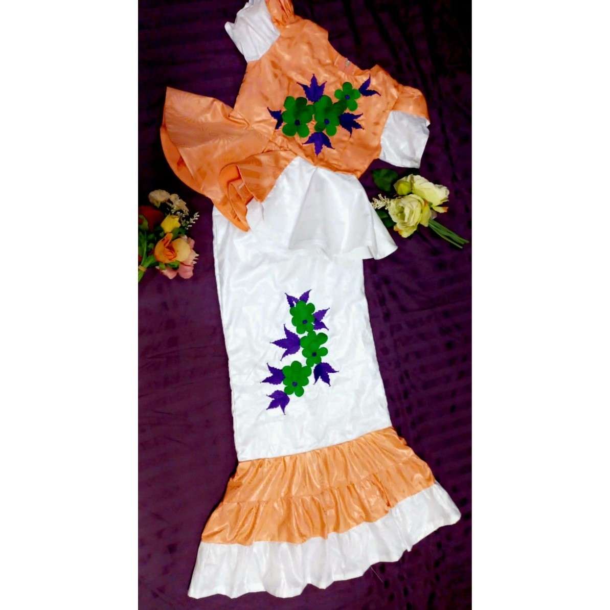 Bazin riche fille 12 ans orange clair et blanc, ensemble cérémonie élégant