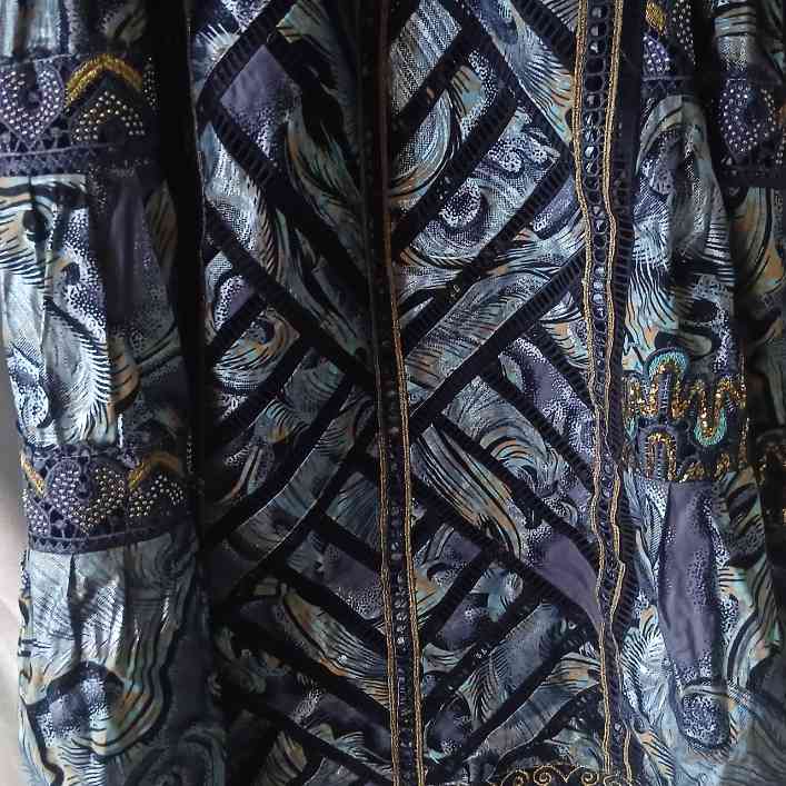 Robe wax femme élégante longue, motifs géométriques et dentelle noire