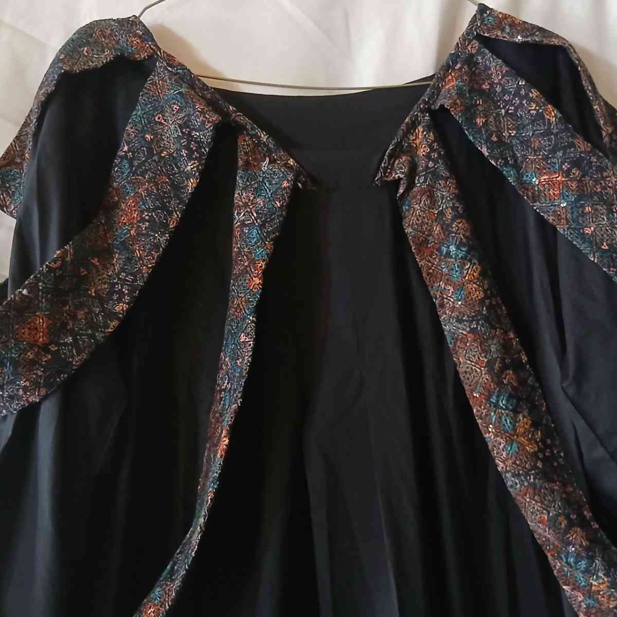 Robe lin femme élégante avec pagne tissé, colorée