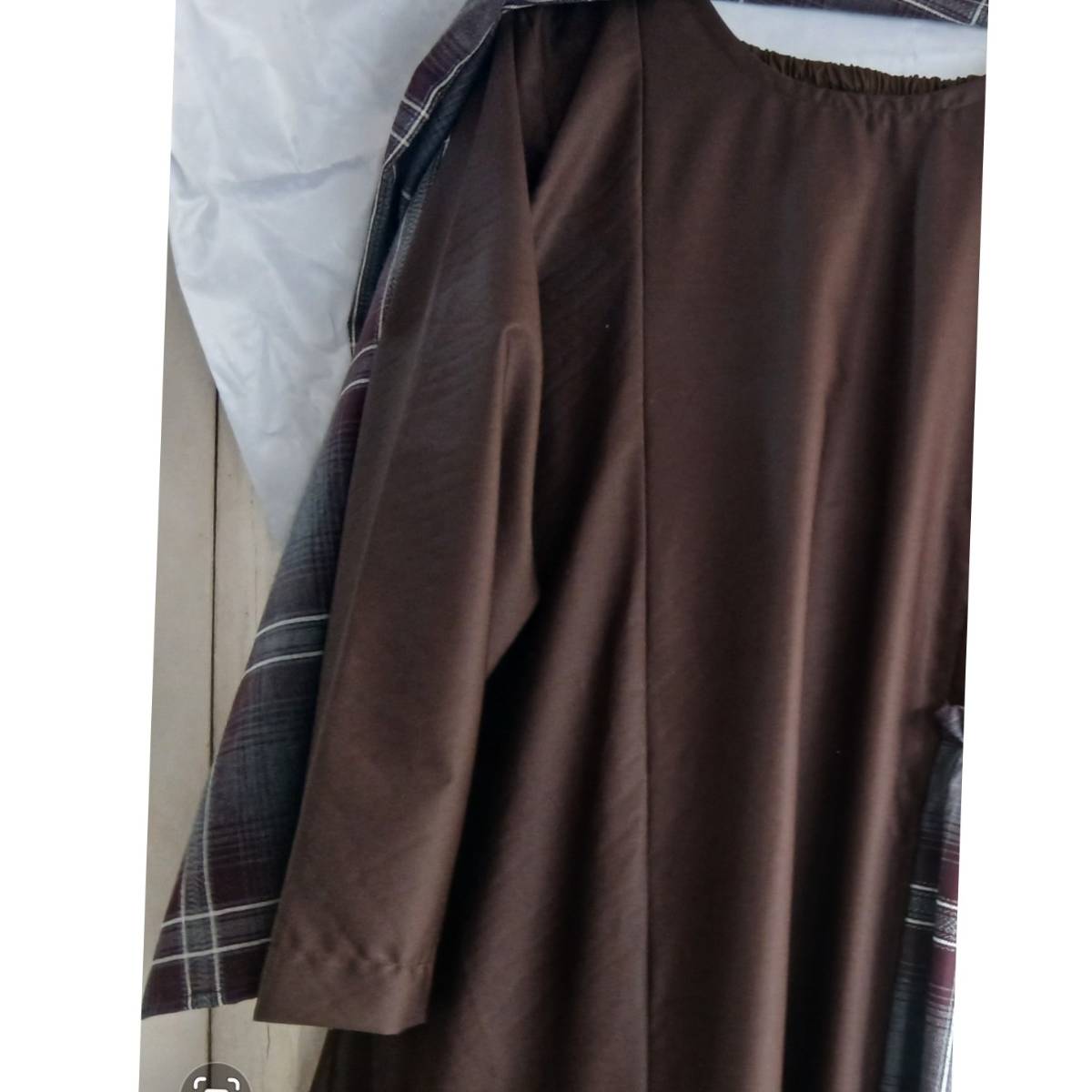 Robe Maxi Élégance en Coton Marron à Carreaux - Confort Moderne