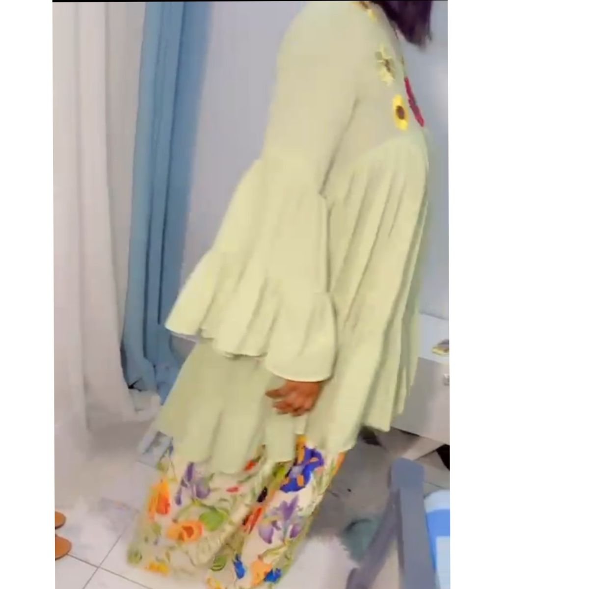 Ensemble femme haut et pagne vert chic et élégant