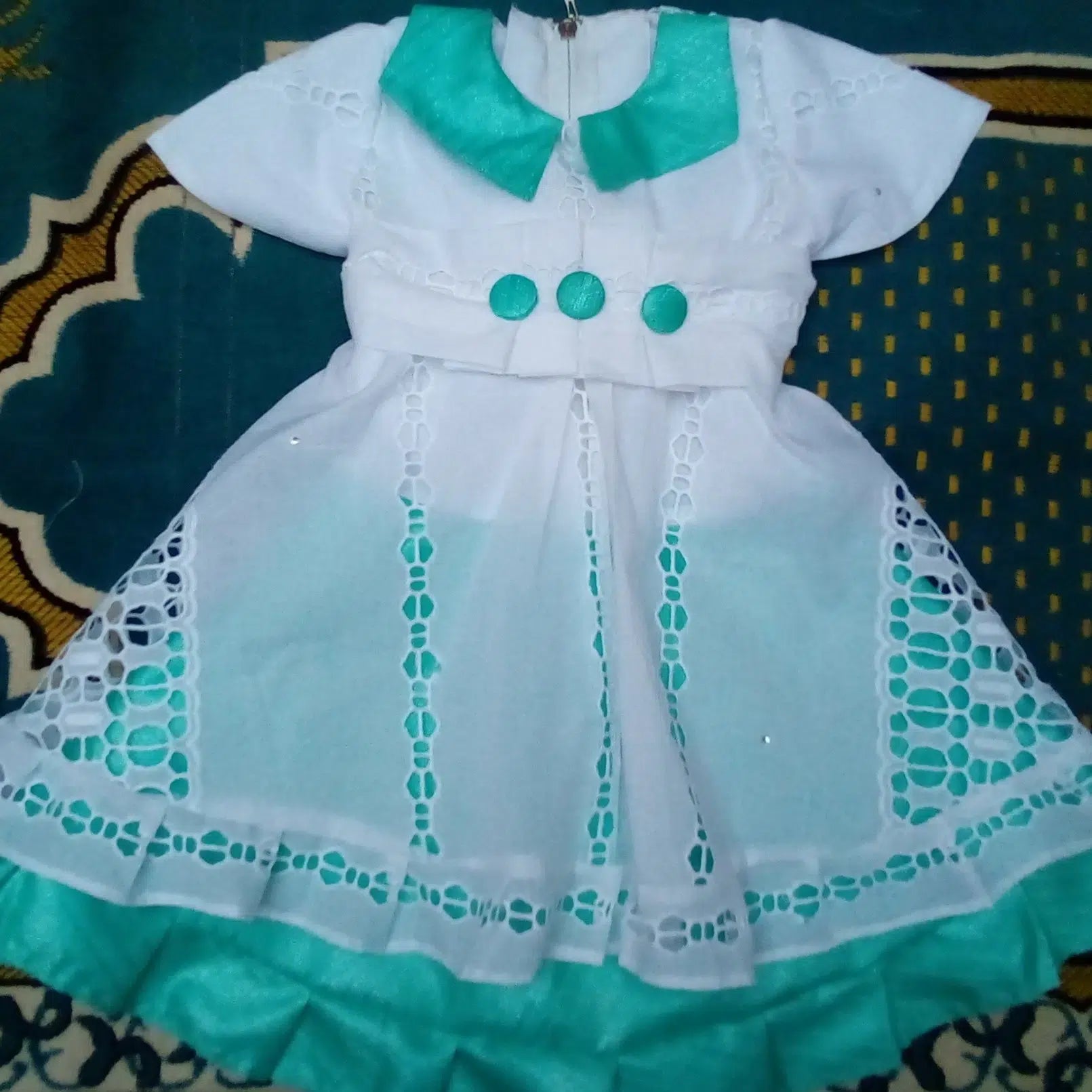Robe fille élégante en bleu ciel pour un style irrésistible - 8 ans