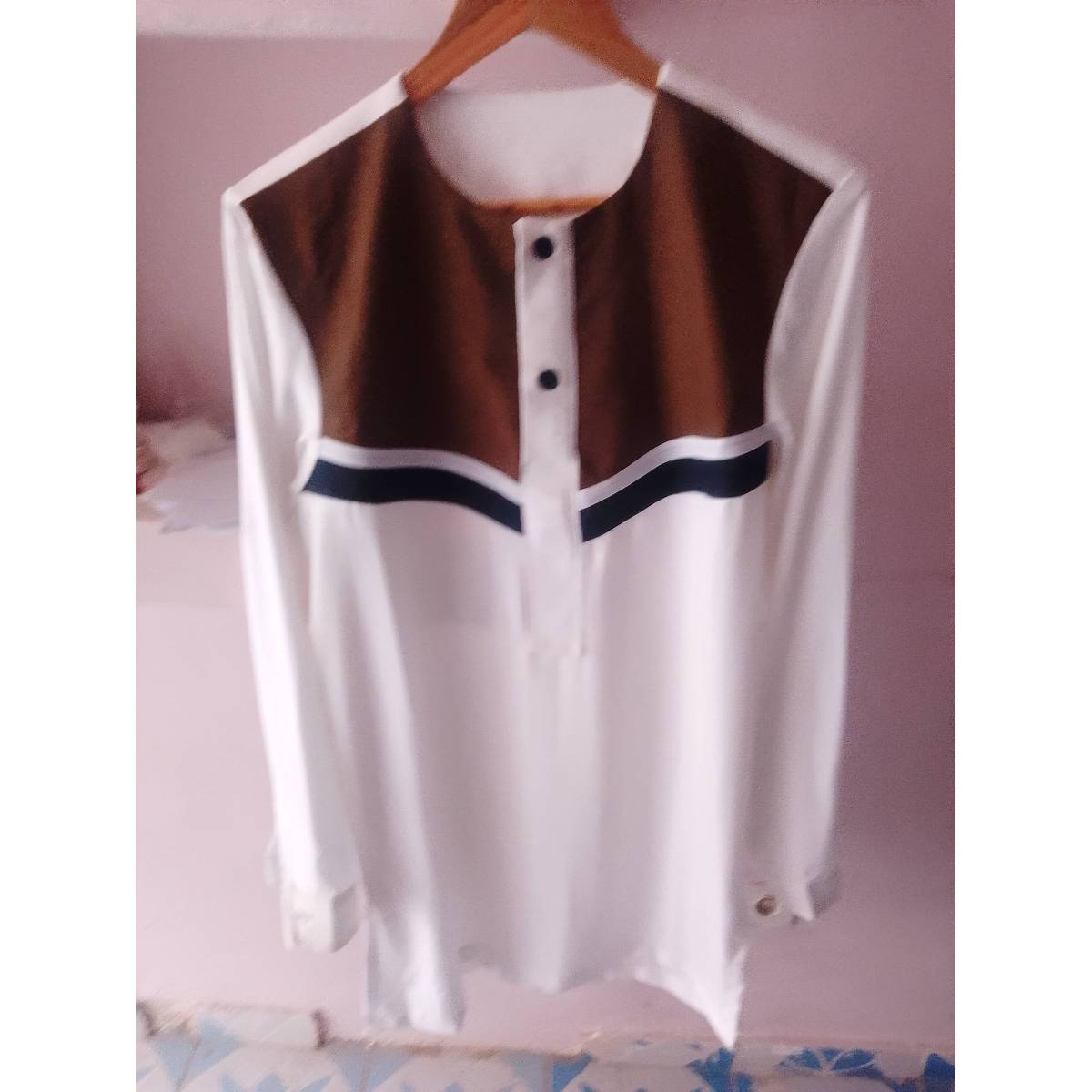 Chemise africaine homme blanche avec manches longues