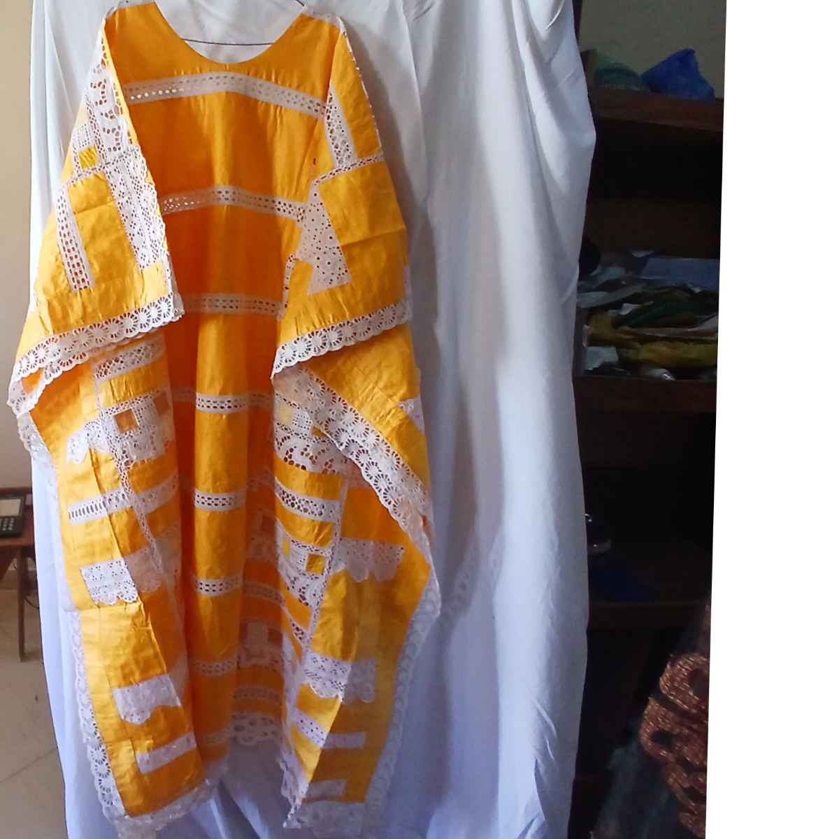 Boubou femme jaune brodé