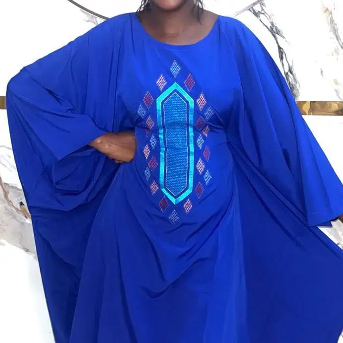 robe longue bleu roi chic et élégante pour un style unique