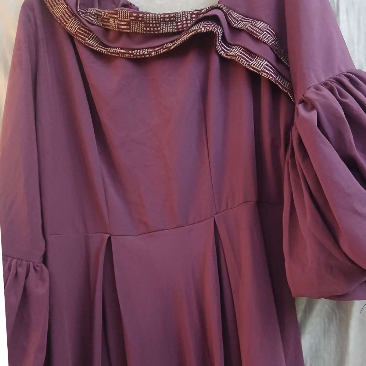 Robe femme coton pagne tissé chic, longue élégante, col asymétrique
